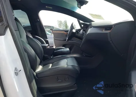 2019 Tesla Model X 100D/75D/Long Range from USA, damaged, VIN 5YJXCAE2XKF195227